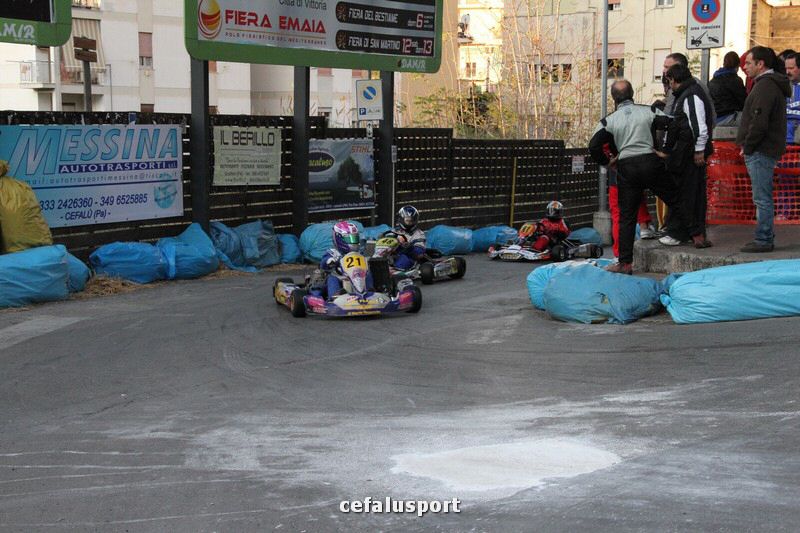 111120 sport2 328_tn.jpg